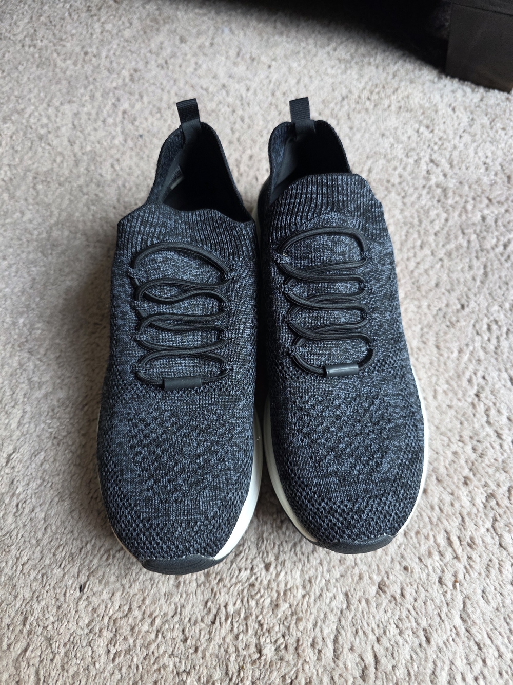 Skechers Memory Foam Slip-On Sneakers – Women’s Size 9 – Black/Gray Athleisure